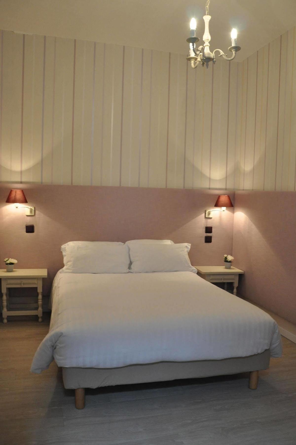 The Originals City, Hotel La Reine Jeanne, Orthez Ngoại thất bức ảnh